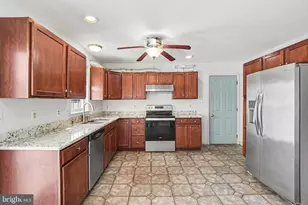 1350 Juniper St, Lebanon, PA 17042 - Photo 9