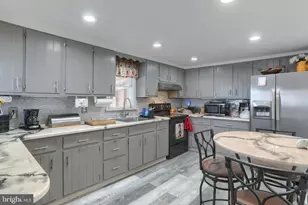 451 E Weidman St, Lebanon, PA 17046 - Photo 9