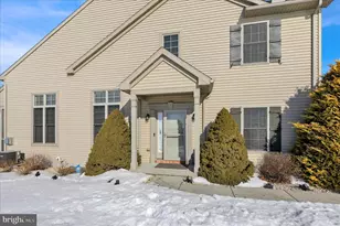 901 Lantern Dr, Lebanon, PA 17046 - Photo 3