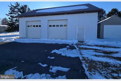 2 N Willow Street, Myerstown, PA 17067 - Photo 5