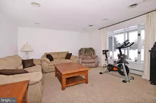 2 N Willow St, Myerstown, PA 17067 - Photo 13