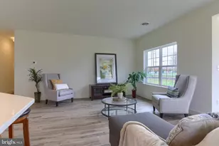 259 Gardenia Ln, Lebanon, PA 17042 - Photo 7