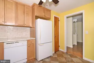 129 Juniper St, Lebanon, PA 17042 - Photo 15