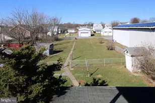 153 N Center St, Fredericksburg, PA 17026 - Photo 11