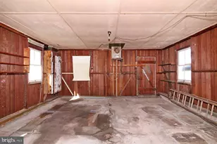 153 N Center St, Fredericksburg, PA 17026 - Photo 5