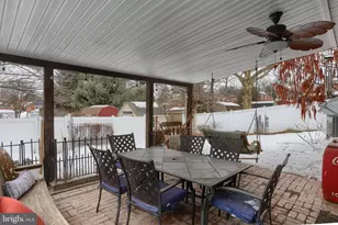 323 S 3rd Ave, Lebanon, PA 17042 - Photo 3