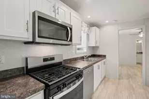 7 Lebanon Valley Ct, Lebanon, PA 17046 - Photo 7