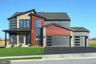 124 Alexandria Dr, Annville, PA 17003 - Photo 1