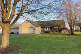 36 Rosemont Dr, Myerstown, PA 17067 - Photo 1