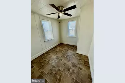 218 W Carpenter Avenue, Myerstown, PA 17067 - Photo 3