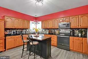 358 S Lingle Ave, Palmyra, PA 17078 - Photo 15