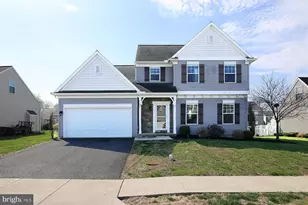 147 Station Corner Dr, Annville, PA 17003 - Photo 1