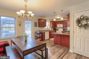 24 Grasshopper Ct, Myerstown, PA 17067 - Photo 7