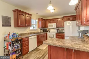 24 Grasshopper Ct, Myerstown, PA 17067 - Photo 9