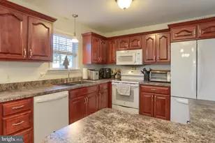 24 Grasshopper Ct, Myerstown, PA 17067 - Photo 11