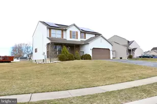 134 Twin Creeks Dr, Jonestown, PA 17038 - Photo 3