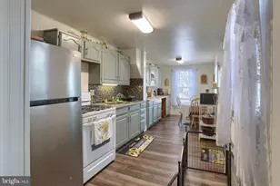 221 Walnut St, Lebanon, PA 17042 - Photo 11