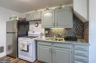 221 Walnut St, Lebanon, PA 17042 - Photo 13