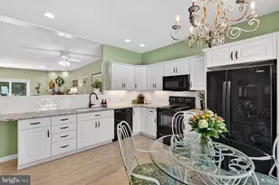 24 Hickory St, Palmyra, PA 17078 - Photo 5