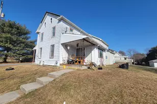 250 Village Dr, Lebanon, PA 17042 - Photo 5