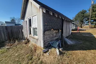 250 Village Dr, Lebanon, PA 17042 - Photo 7