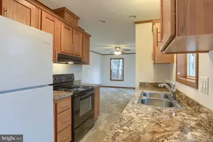 14 Shellie St, Lebanon, PA 17046 - Photo 9