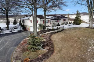 61 W Rosebud Rd, Myerstown, PA 17067 - Photo 3