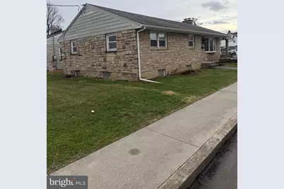 90 E Hazel Street, Palmyra, PA 17078 - Photo 3