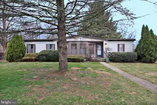 2015 E Pennsylvania Ave, Lebanon, PA 17042 - Photo 1