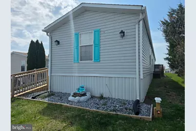 4 Pine Street, Fredericksburg, PA 17026 - Photo 1