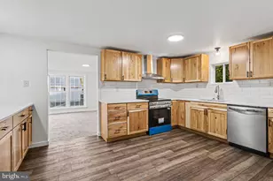 140 N Prince St, Palmyra, PA 17078 - Photo 5