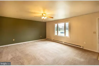 400 Arnold Ct, Lebanon, PA 17042 - Photo 9