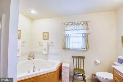 28 Norfolk Lane, Lebanon, PA 17042 - Photo 11