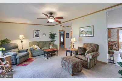 1048 Hemlock Cir, Manheim, PA 17545 - Photo 9