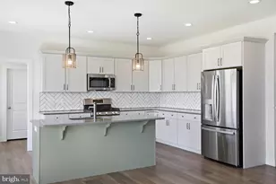 525 Breezewood Ln, Annville, PA 17003 - Photo 7