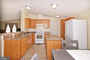 1300 E Kercher Ave, Myerstown, PA 17067 - Photo 7