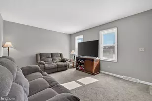 103 Village Ct, Lebanon, PA 17042 - Photo 5