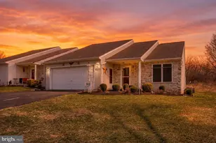 592 N 16th St, Lebanon, PA 17046 - Photo 1