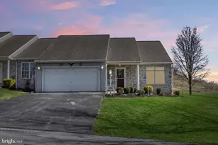 592 N 16th St, Lebanon, PA 17046 - Photo 1