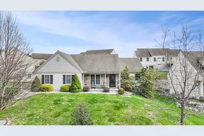 858 Water Edge Ct, Lebanon, PA 17046 - Photo 1