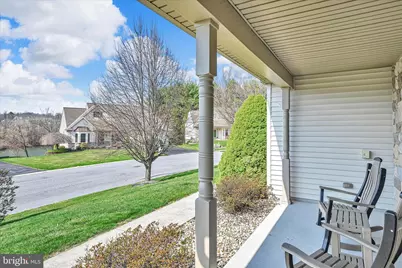 858 Water Edge Ct, Lebanon, PA 17046 - Photo 11