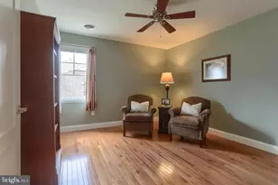 1045 English Dr, Lebanon, PA 17042 - Photo 37