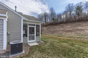 1045 English Dr, Lebanon, PA 17042 - Photo 43