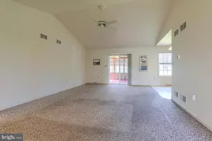 19 Springhouse Dr, Myerstown, PA 17067 - Photo 9