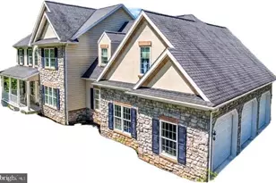 304 Iron Valley Dr, Lebanon, PA 17042 - Photo 3