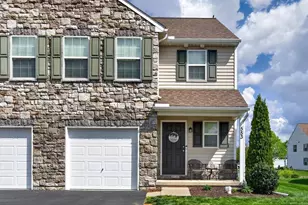 553 Brookwood Dr, Palmyra, PA 17078 - Photo 1