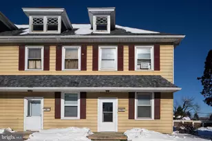 519 W Main St, Palmyra, PA 17078 - Photo 3