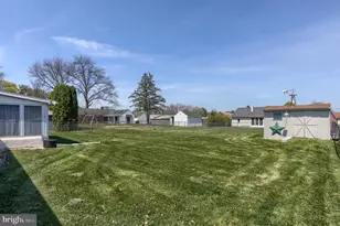 811 E Canal St, Lebanon, PA 17046 - Photo 43