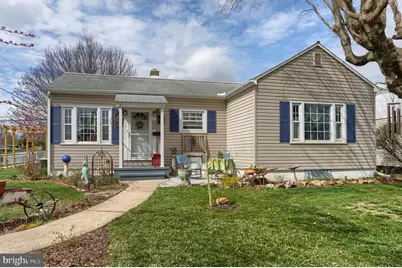 403 E Chestnut Street, Cleona, PA 17042 - Photo 3