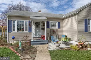 403 E Chestnut St, Cleona, PA 17042 - Photo 7